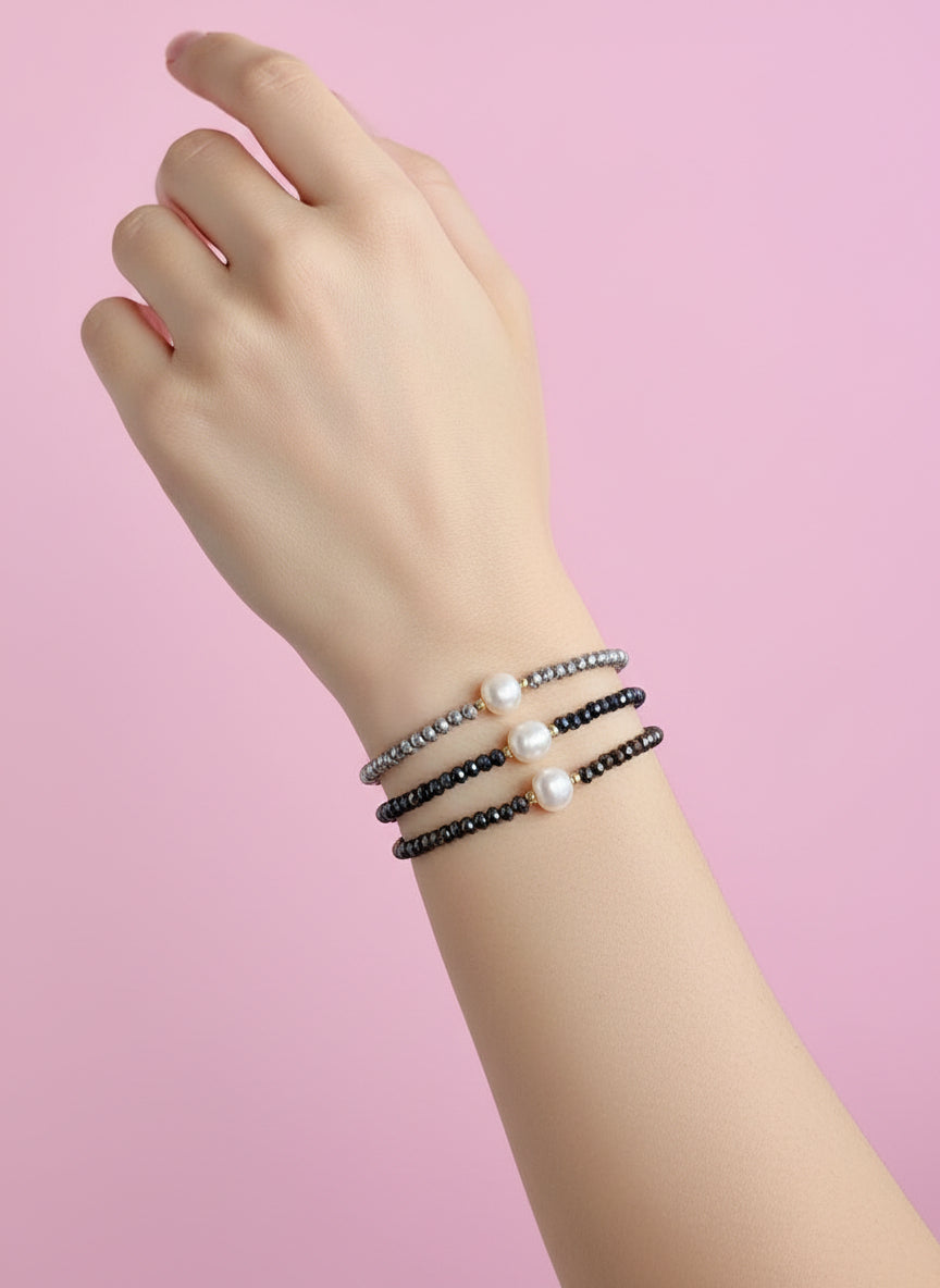 Pulsera de cristales con perla de rio