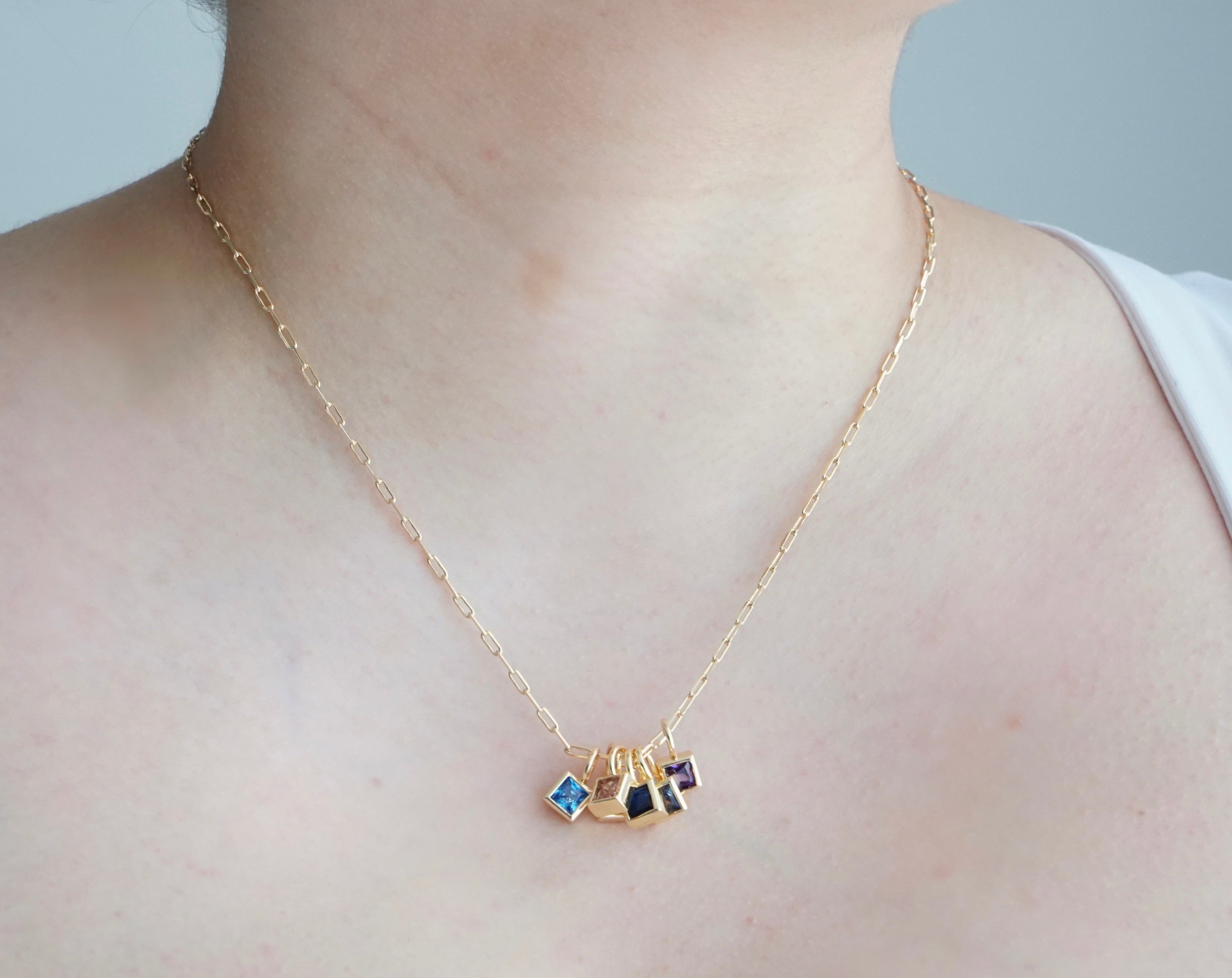 Long Link Necklace with Multicolor Square Zirconia 48CM – 14K