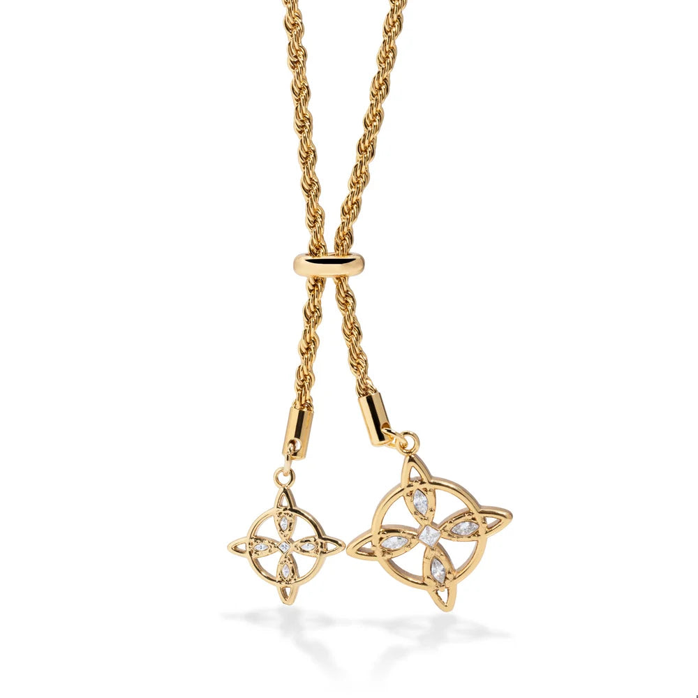 Collar ajustable con colgantes