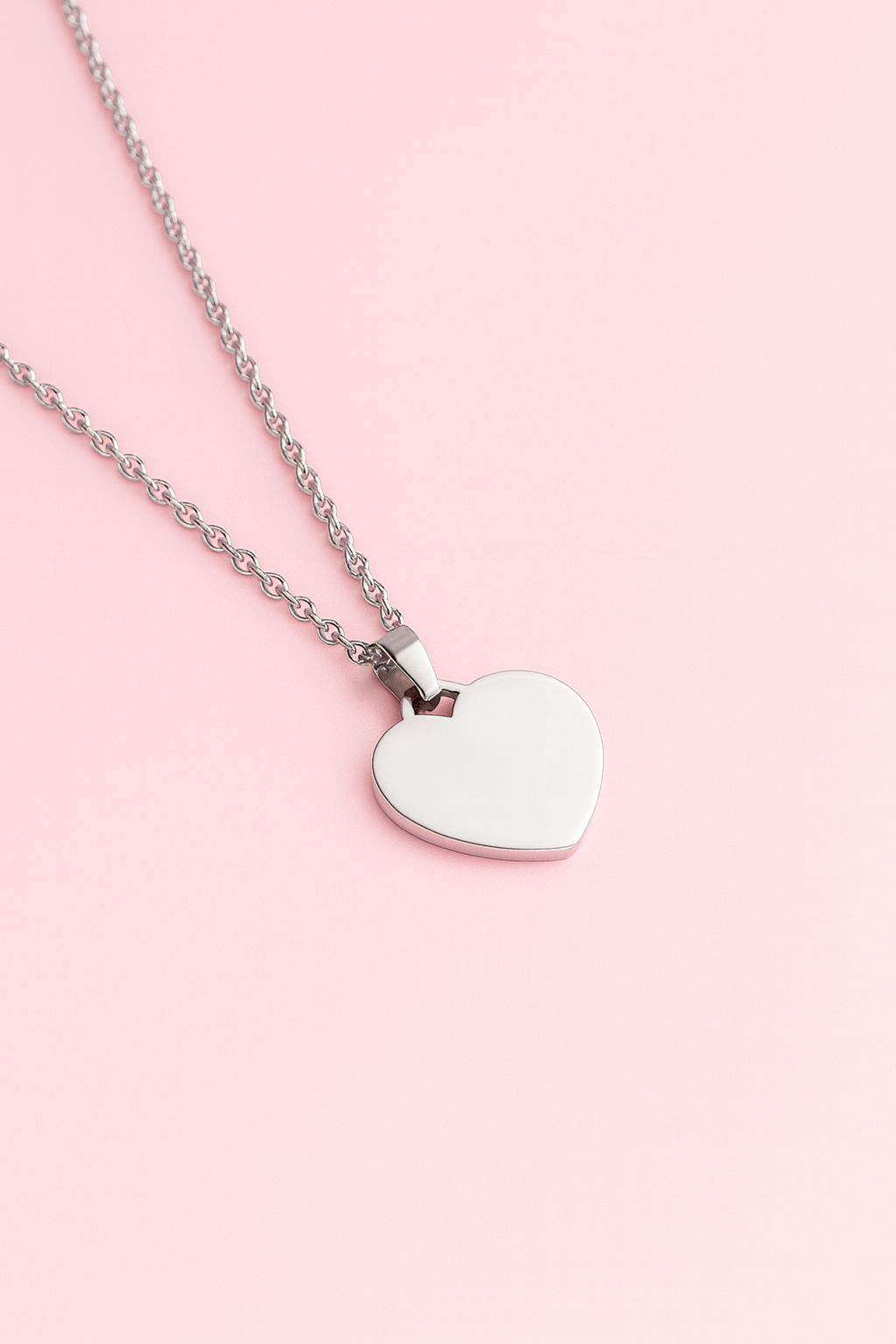 COLLAR CORAZON PLATEADO GRABADO