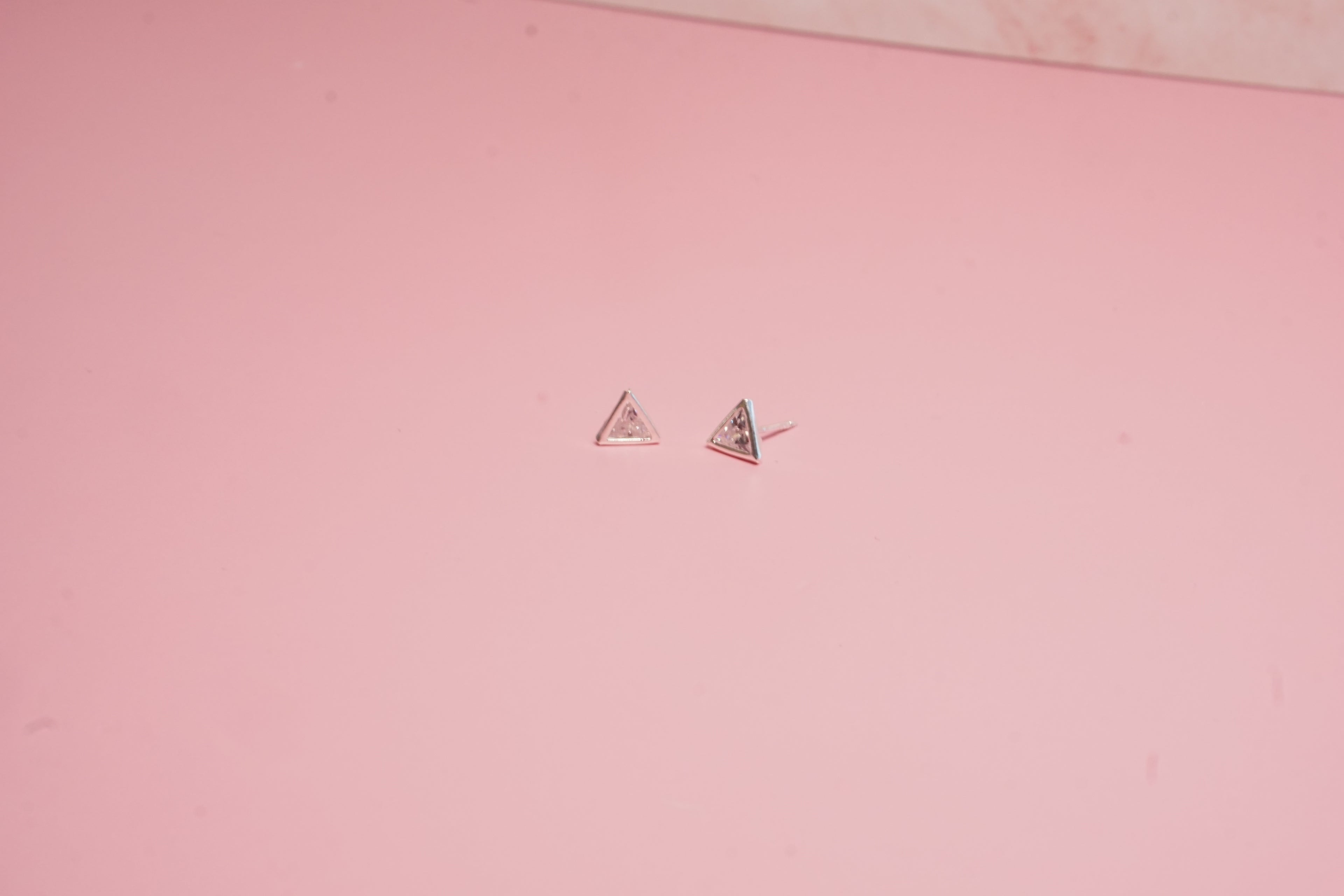 broquel triangulo plata .925