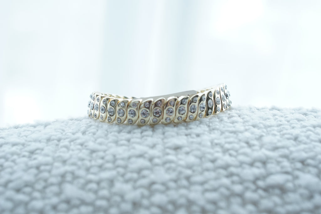 Pulsera chapa de oro curvo zirconias