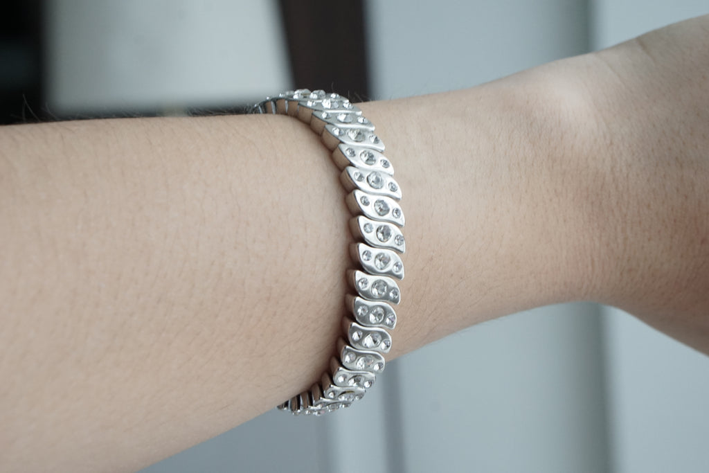 Pulseras curvo plateado zirconias