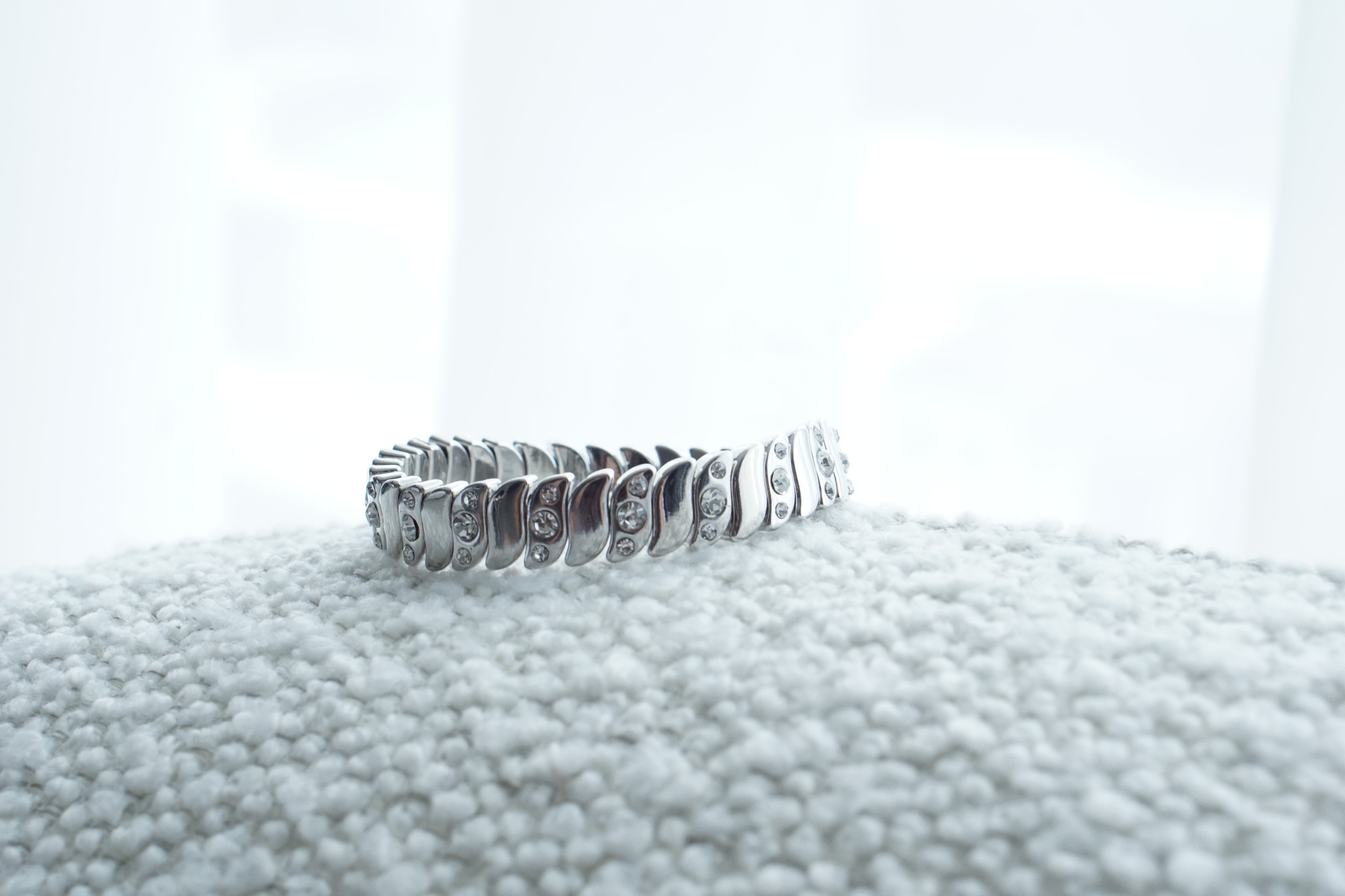 Pulsera plateado zirconia curvo alternado
