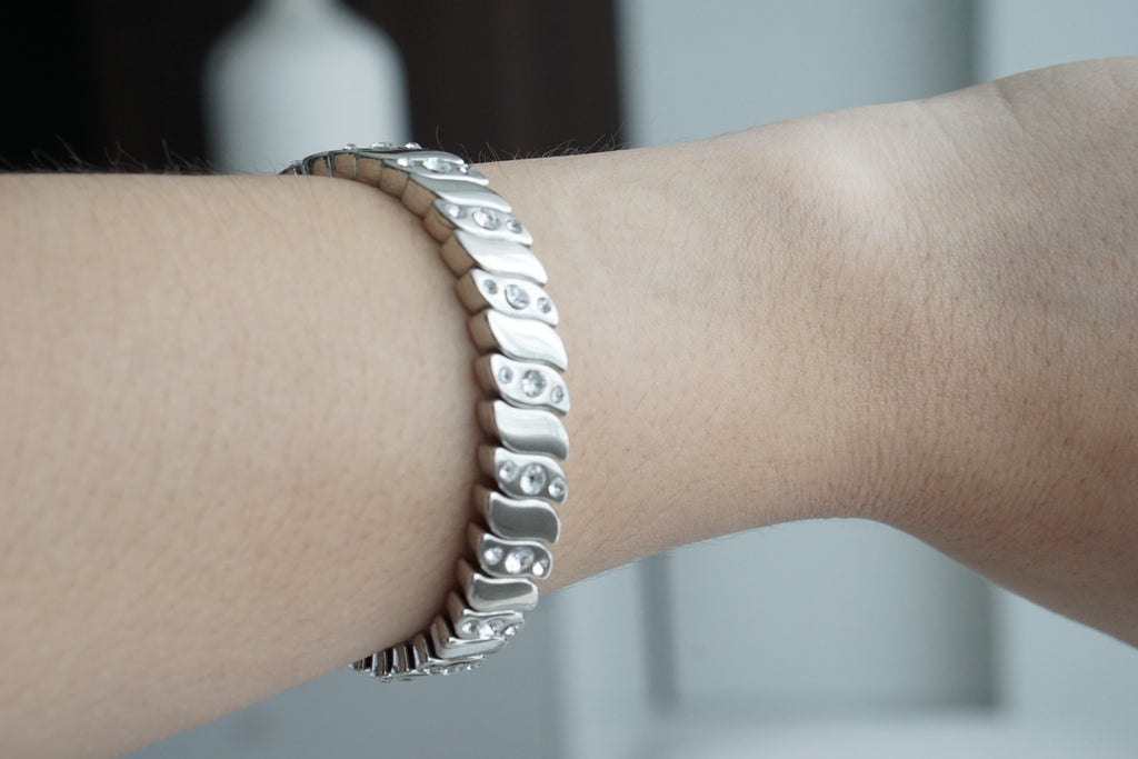 Pulsera plateado zirconia curvo alternado