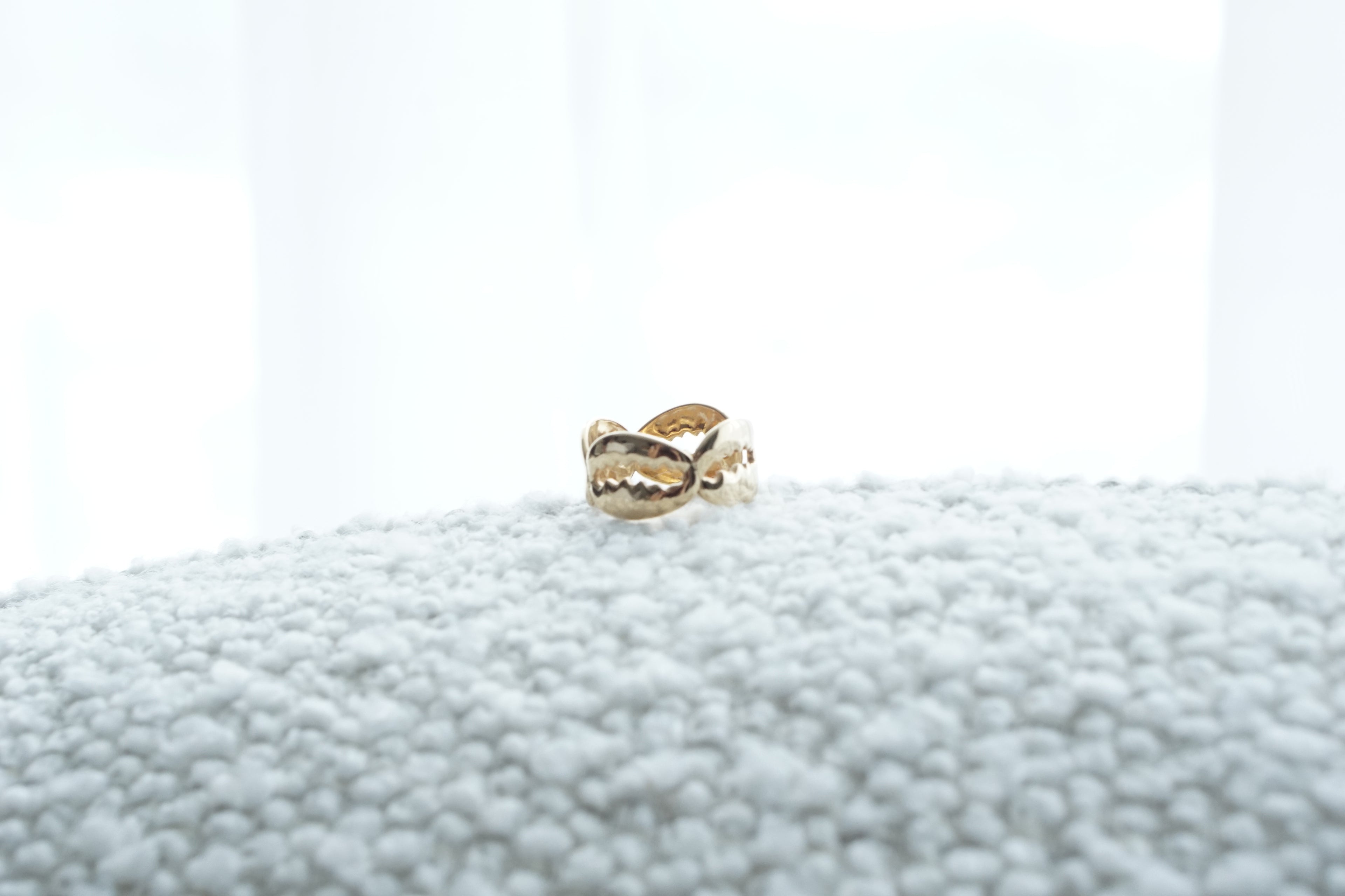 Gold Seashell Adjustable Ring