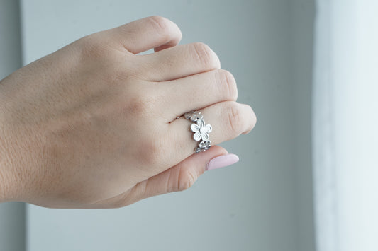 lily ring