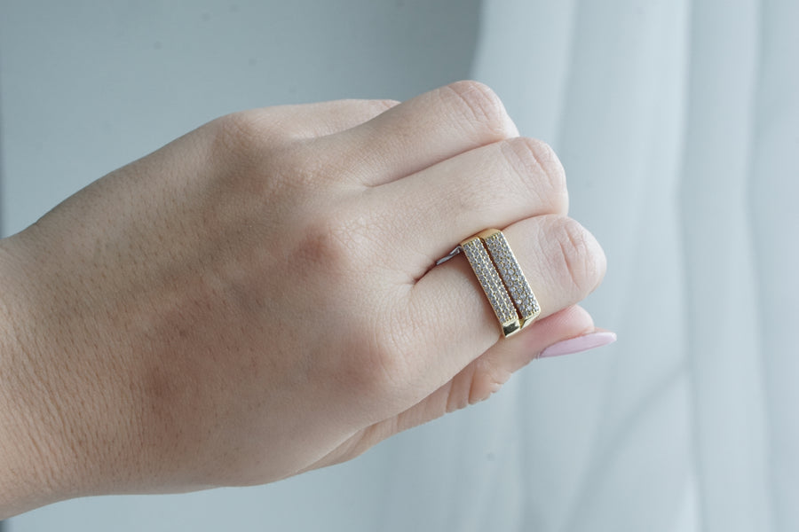 Anillo doble barra con zirconias