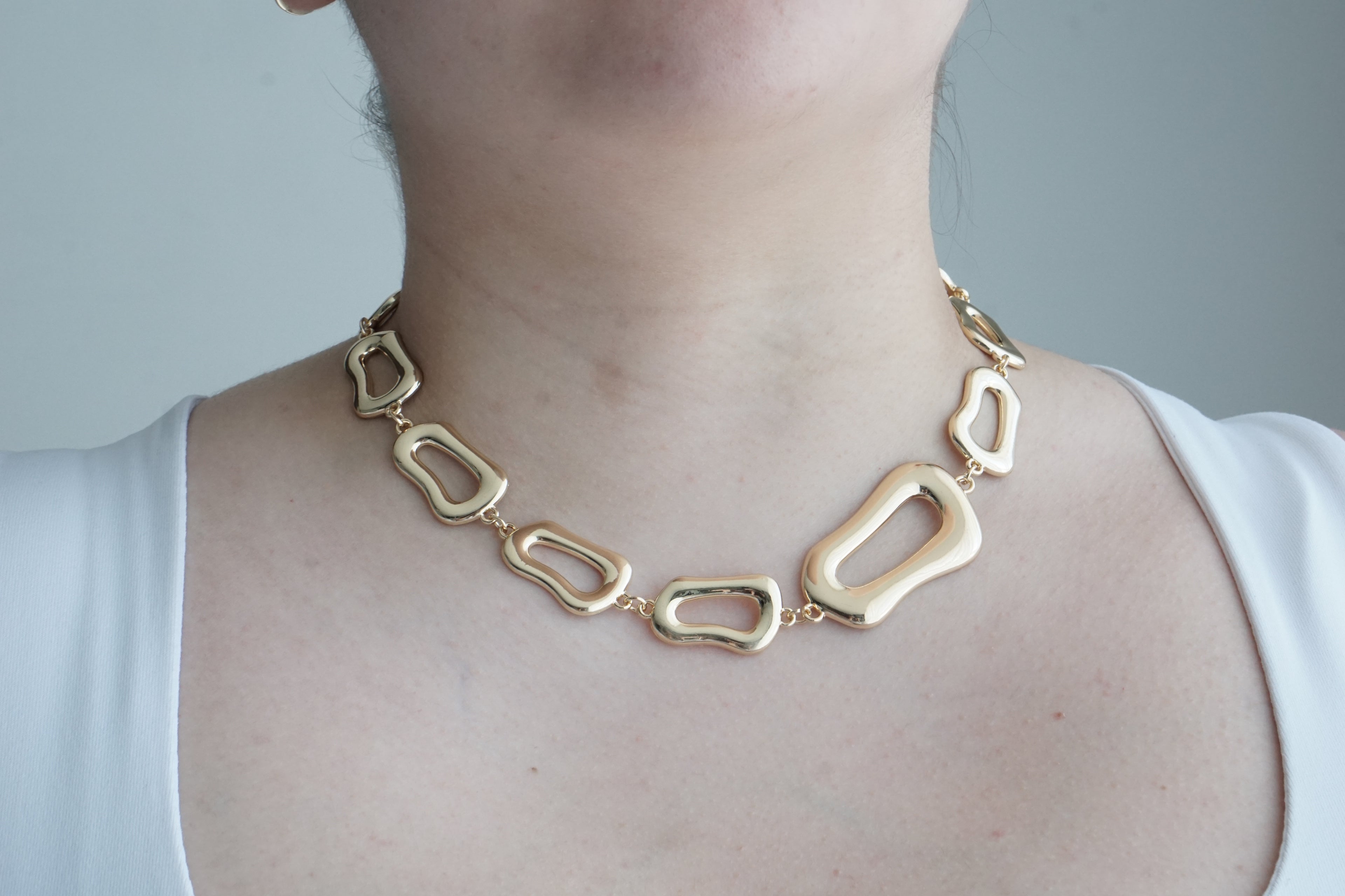 Open stones necklace