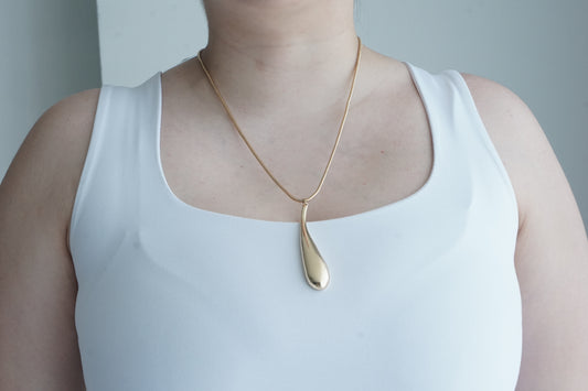 Long drop necklace