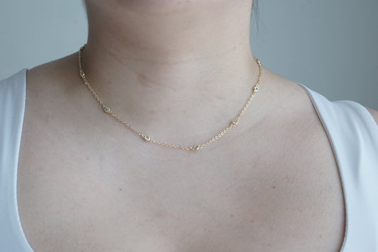 Bezel Set Zircon Necklace – Chapa de oro 14K