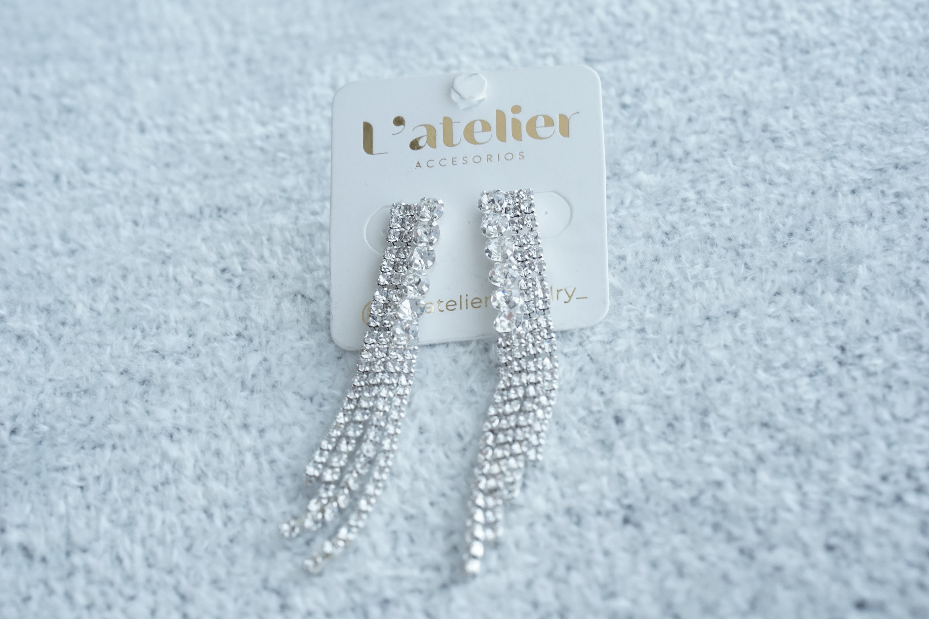 aretes cascada delgada acero y cristal