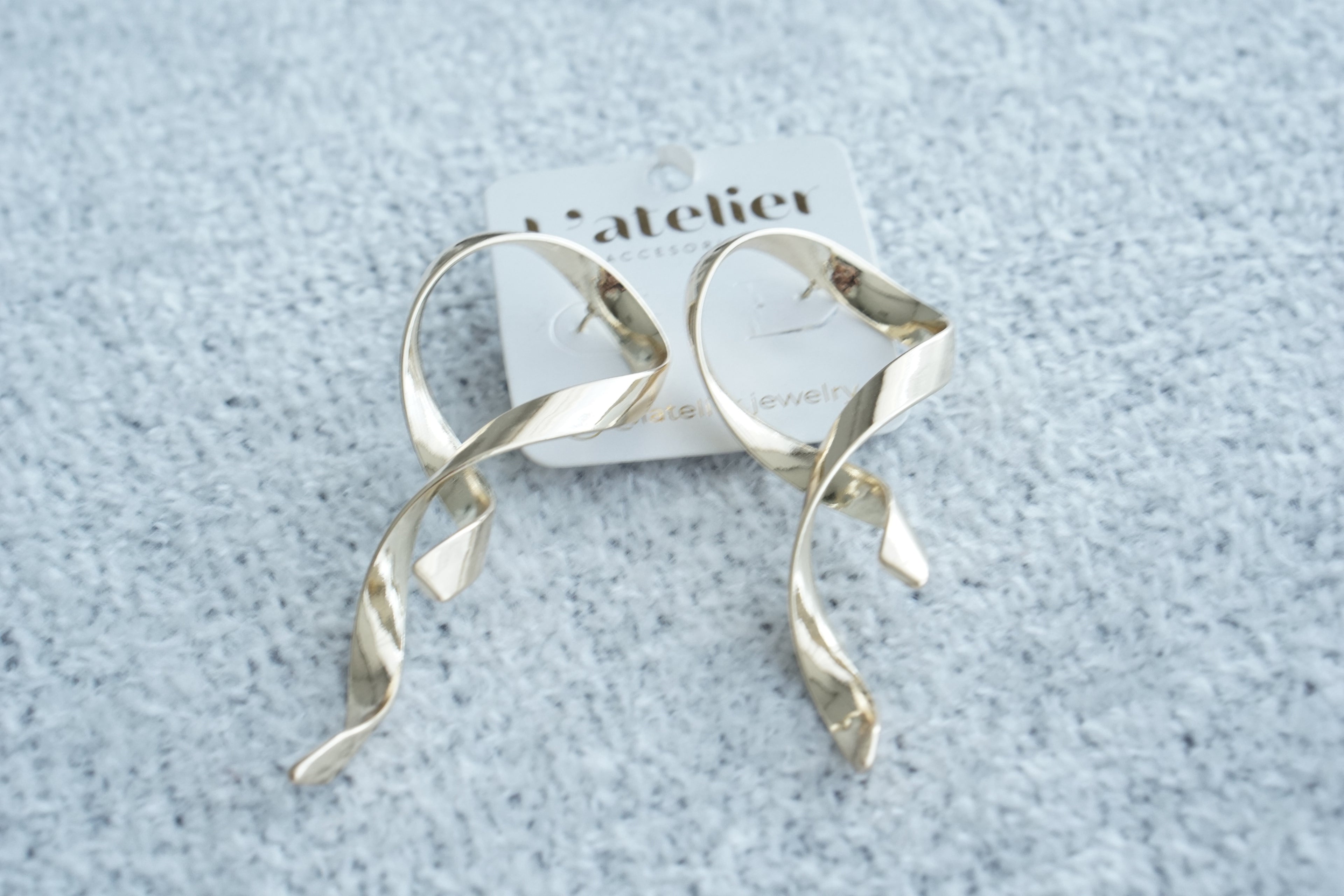 Aretes confetti oro laminado