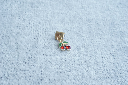charm cherry dorada