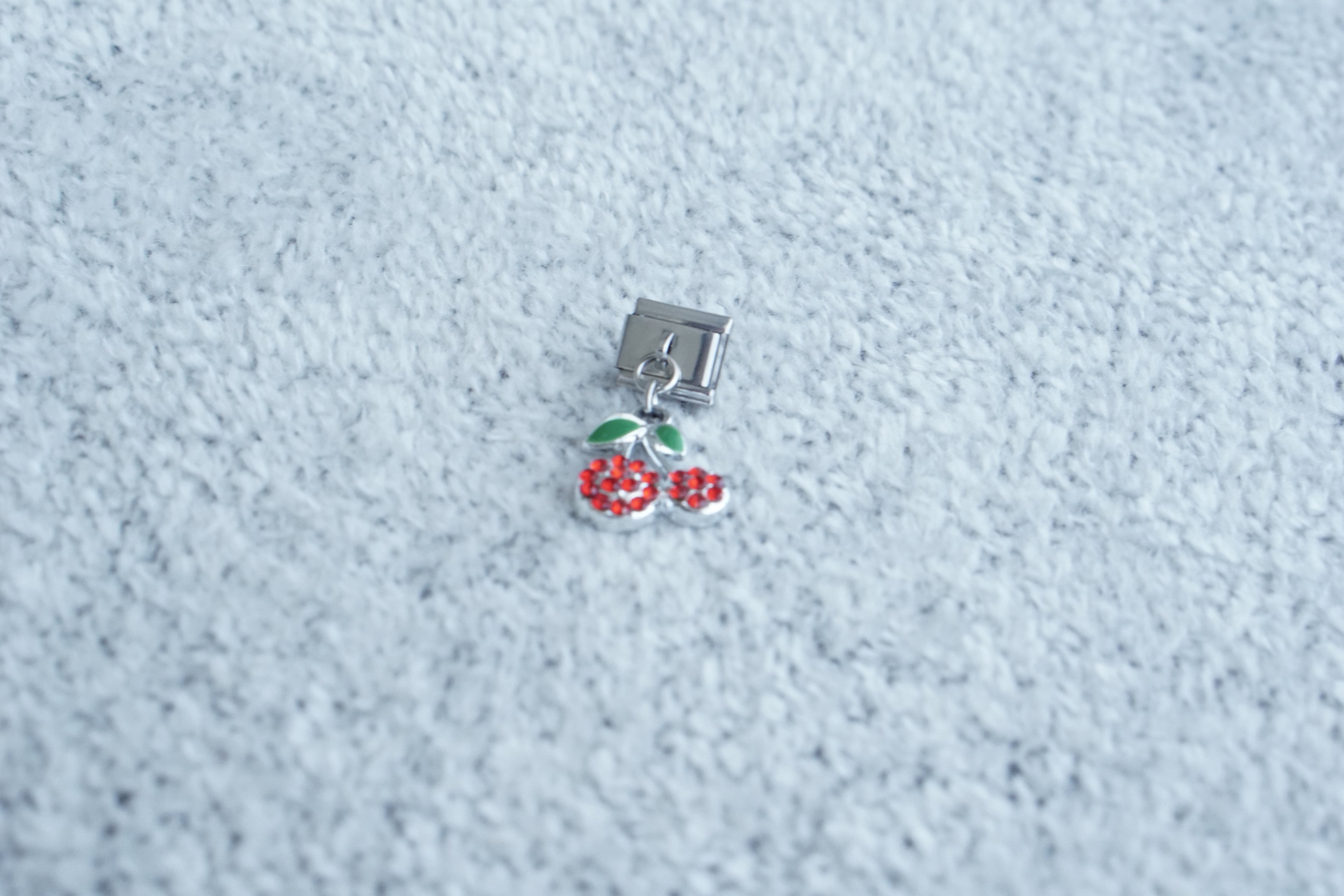 charm colgantecherry brillo plateada