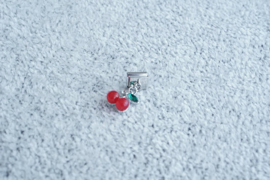 charm cherry plateada 3d