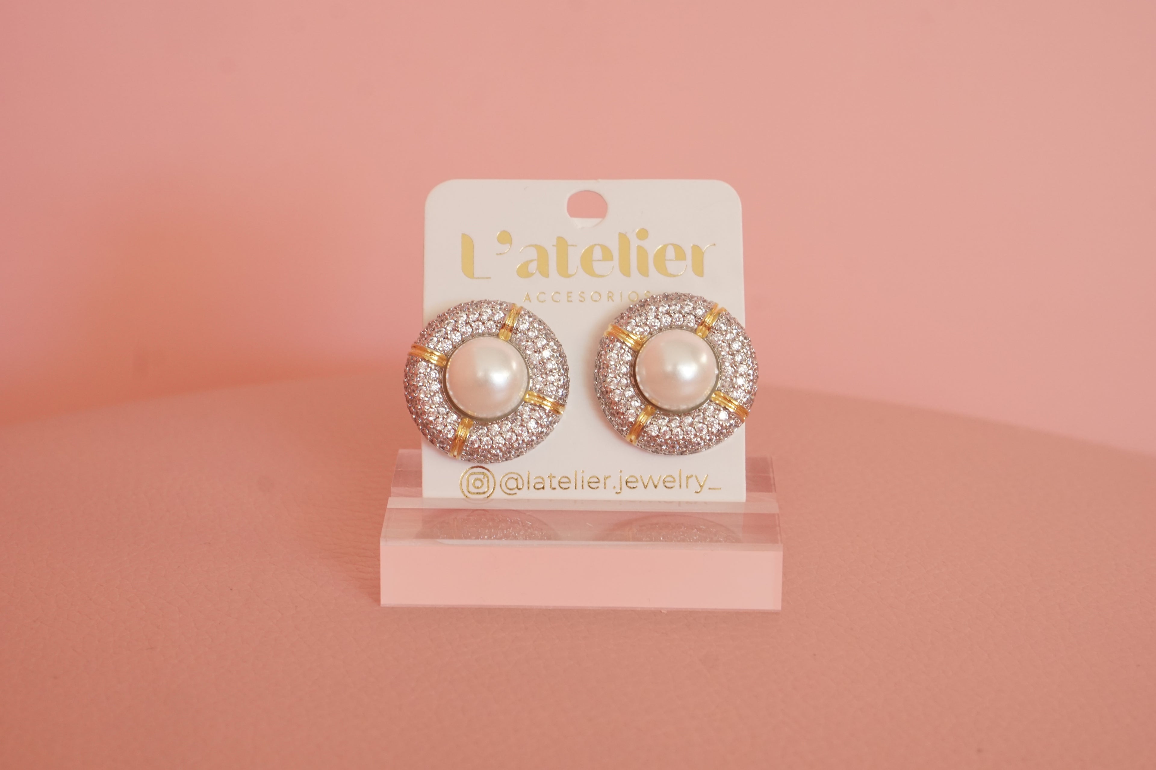 aretes perla con ziconias