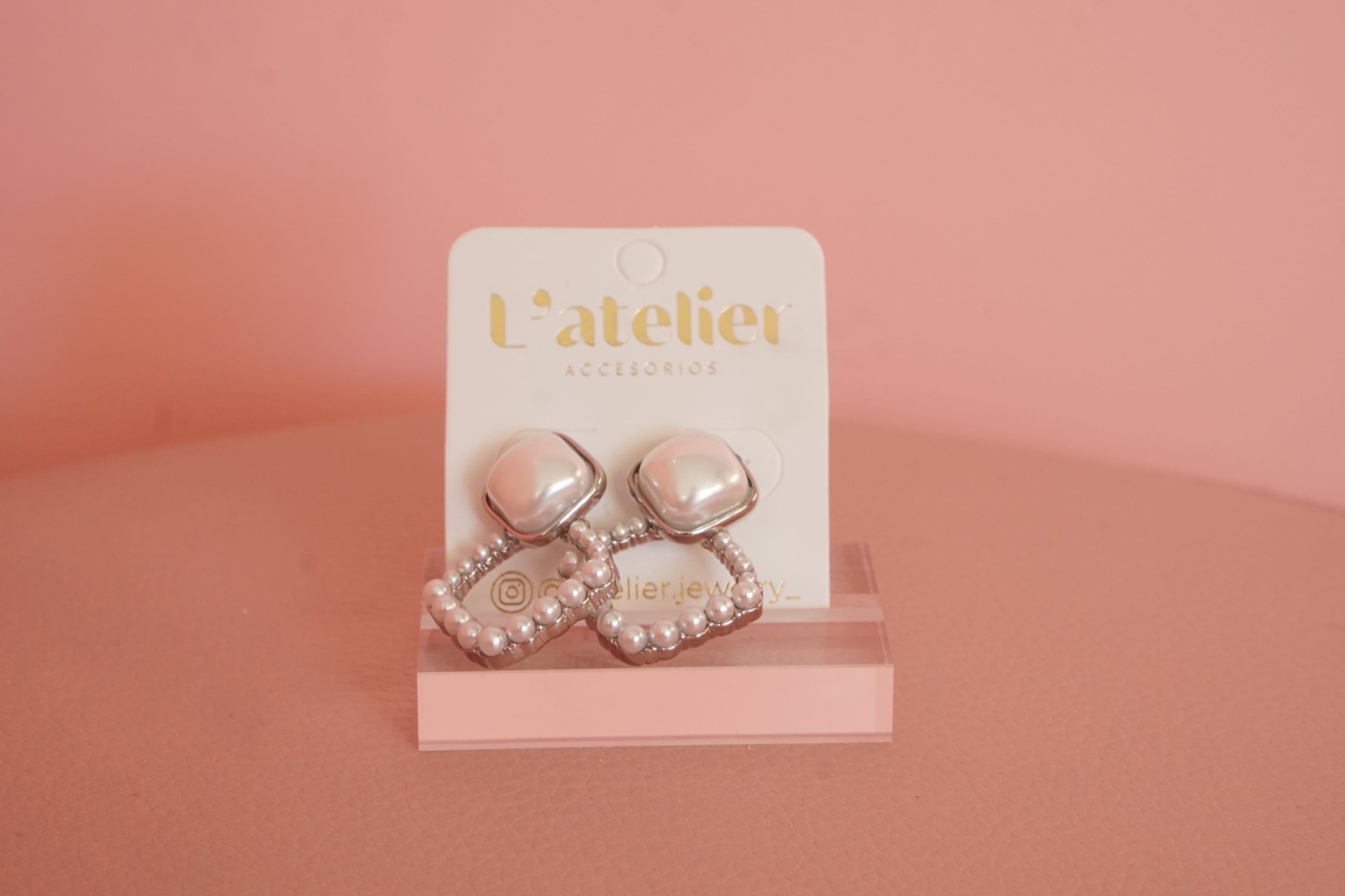 aretes perla cuadro acero inoxidable plateados