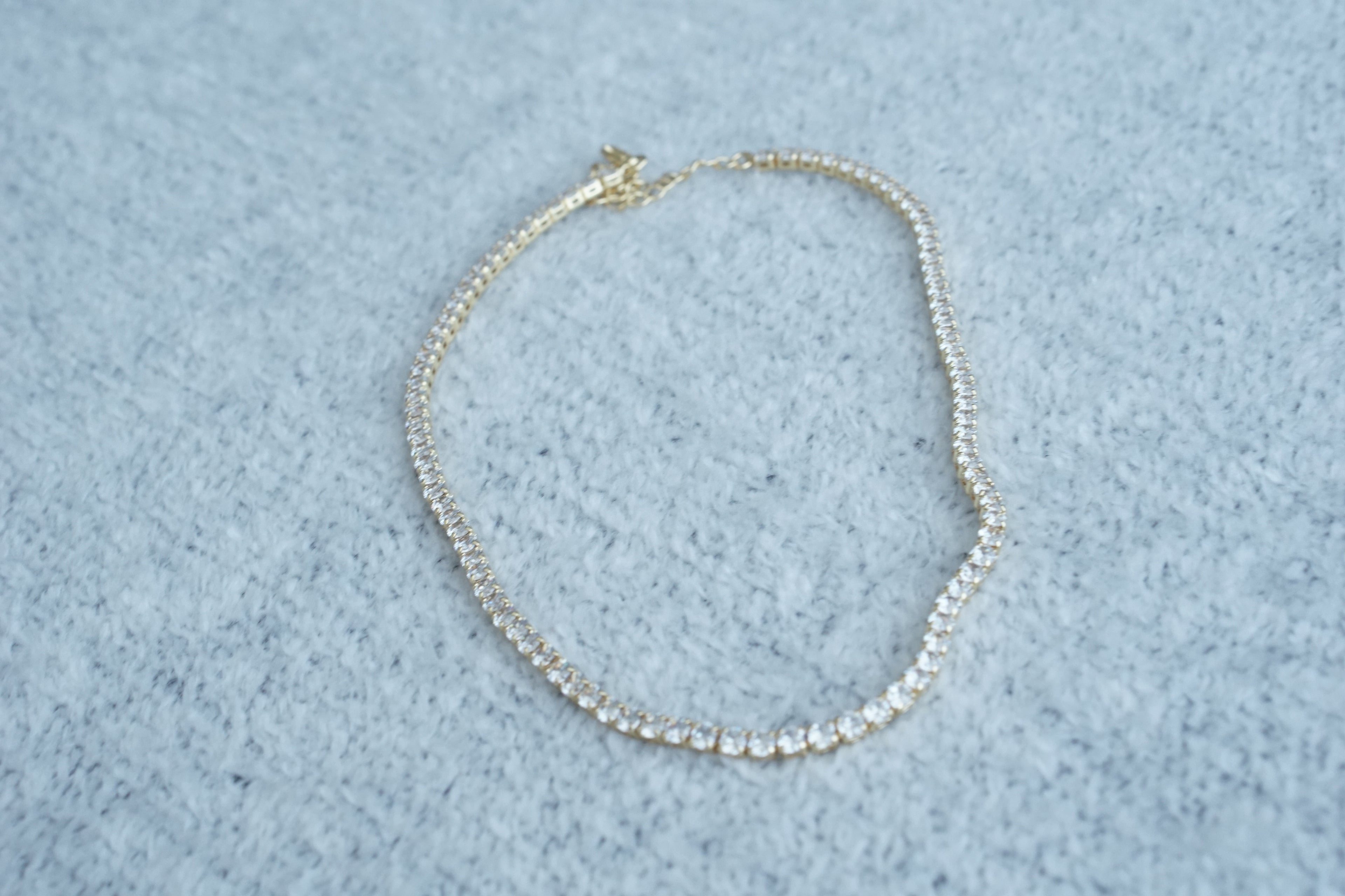 choker sencillo zirconias