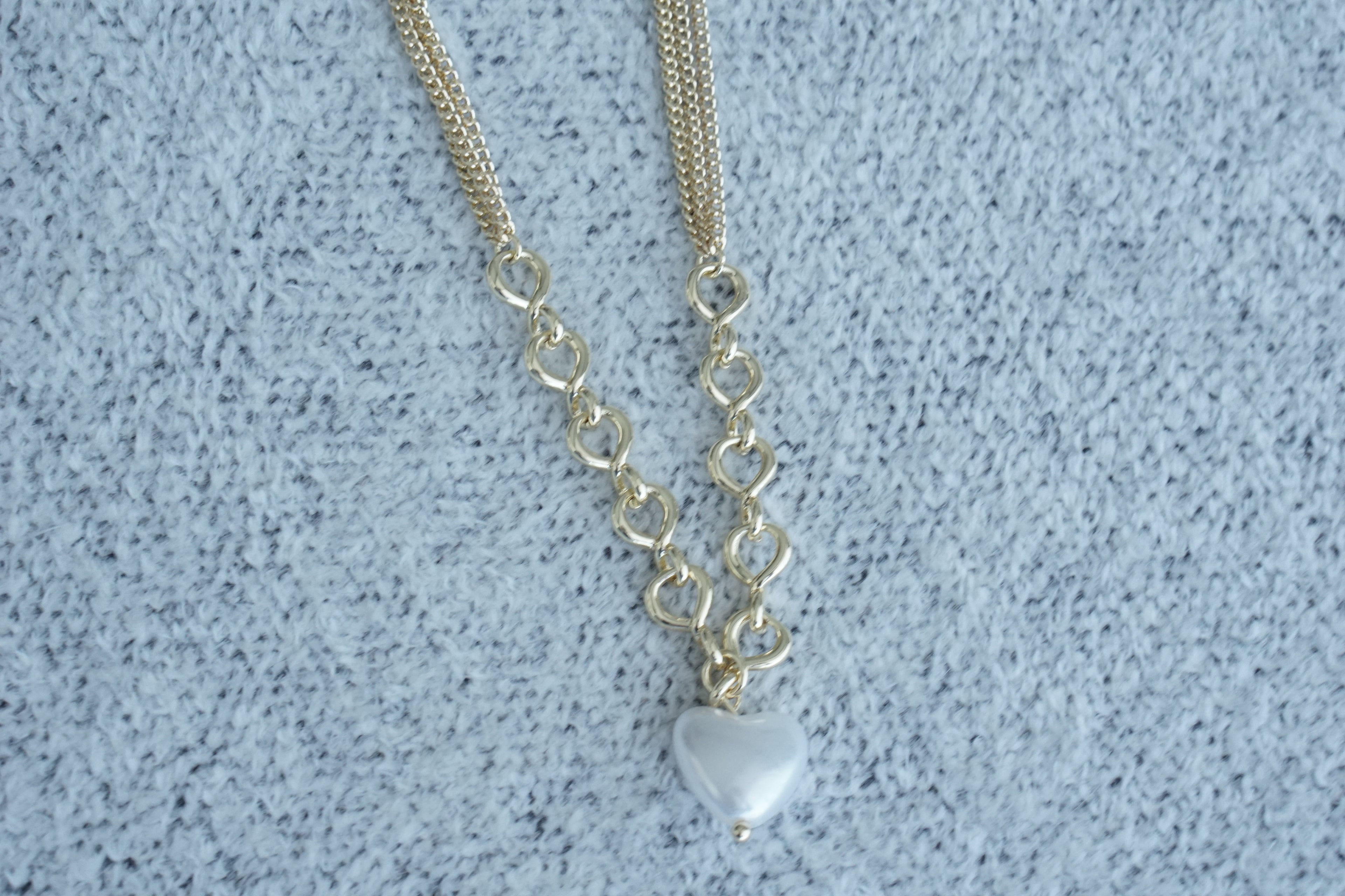 collar eslabon textura corazon  perla sintetica