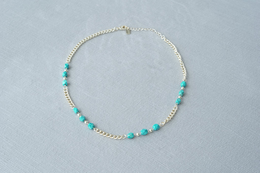 Collar eslabon dorado cuentas azul