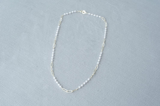 Collar paperclip con perla