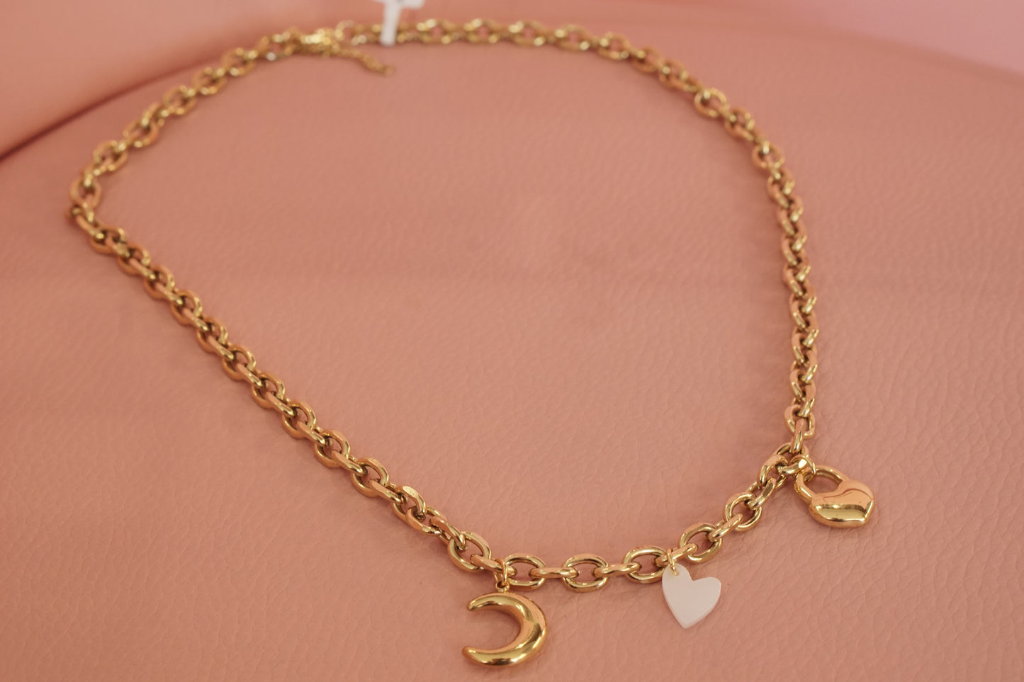 Collar con dije luna candado y corazon de acero inoxidable