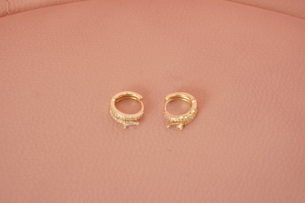 Huggies doble linea zirconia chapa de oro