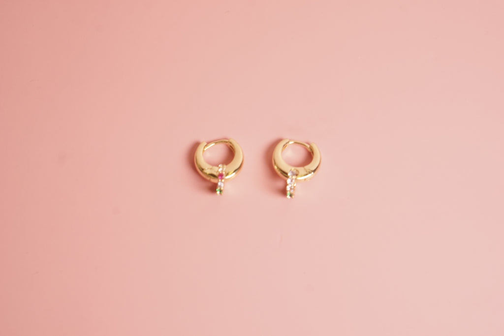 Huggies ovalada rondel con zirconias multicolor