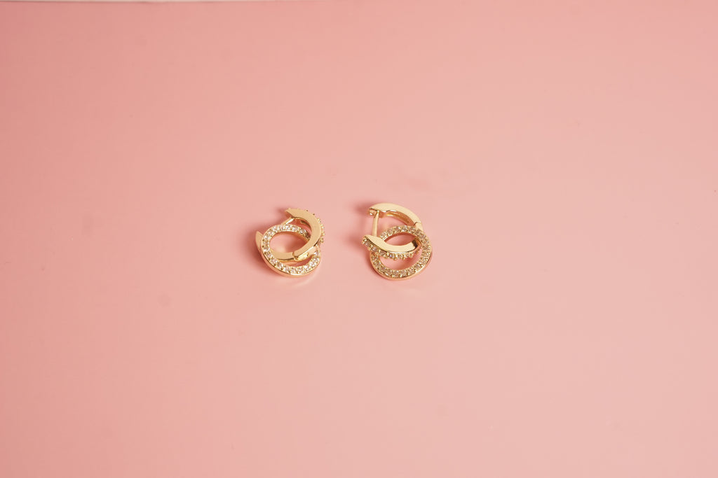 Huggies colgante circulo zirconias