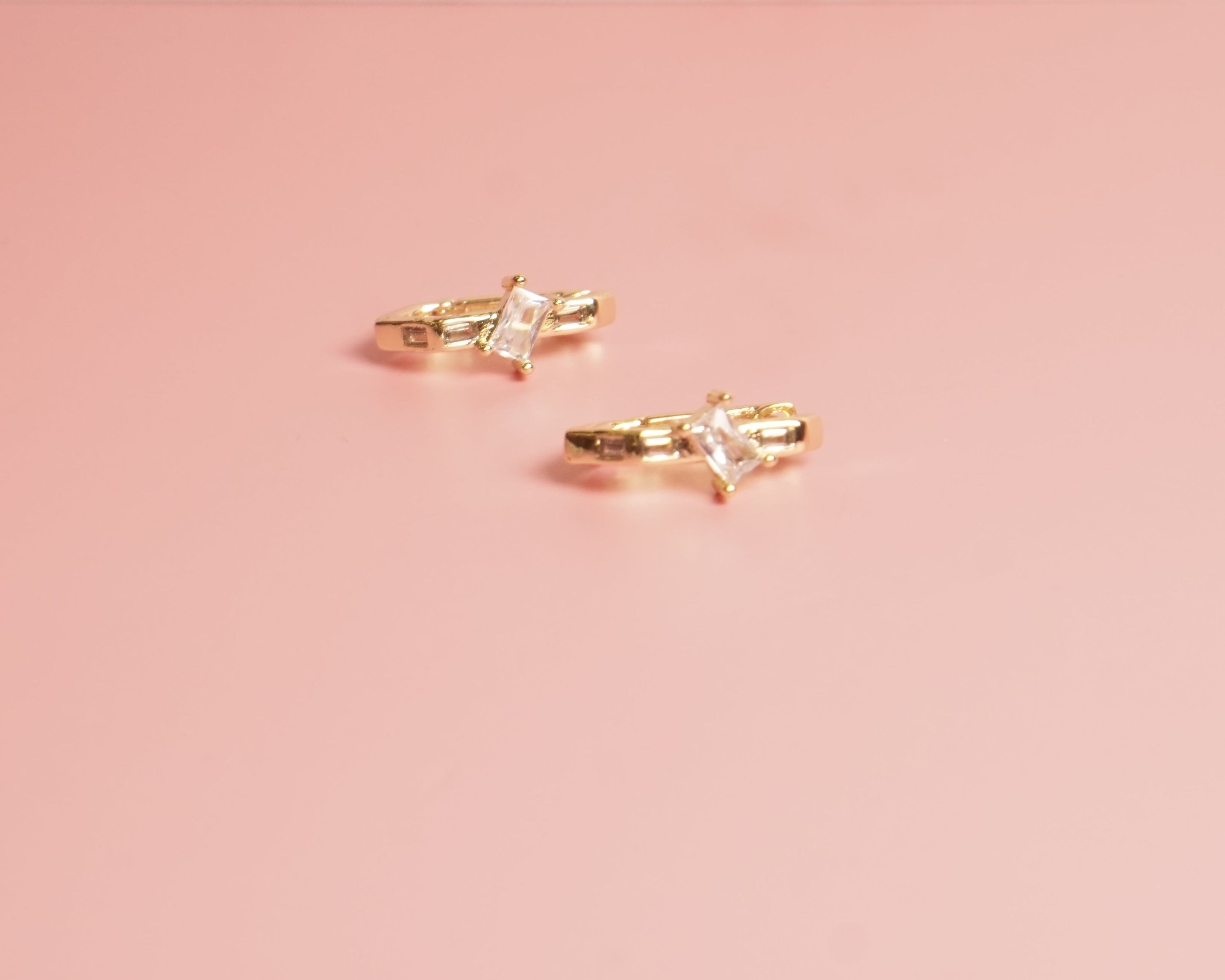 Arracada geometrica rectangular