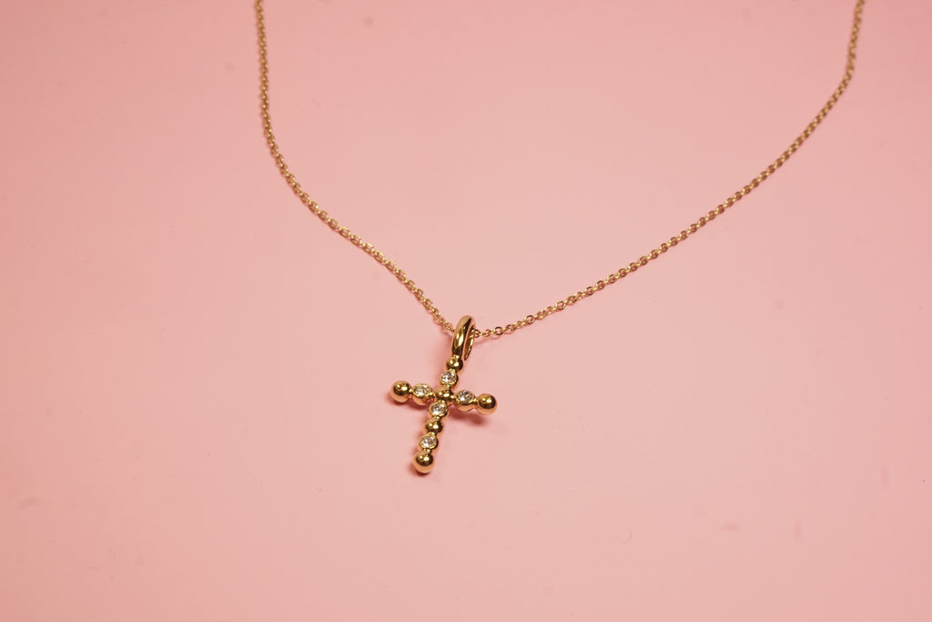 COLLAR CON DIJE DE CRUZ DE BOLITAS CON CRISTALES