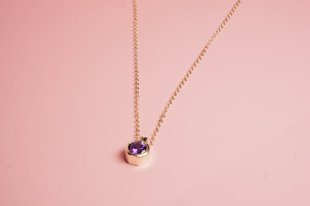 COLLAR ZIRCONIA 13X10MM VIOLETA DORADO CL764P