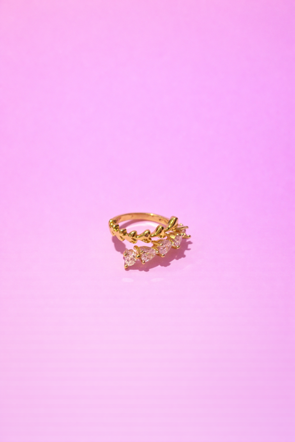 Anillo corazones zirconia chapa14k