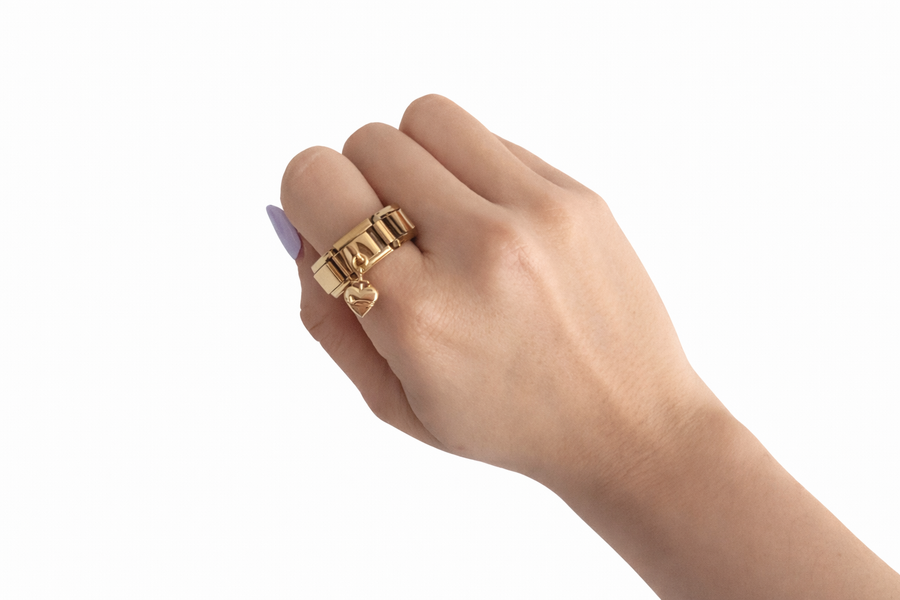 Anillo Italian corazon dorado