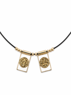 Collar ajustable tela y dijes de chapa san Benito