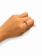 anillo ajustable doble linea con zirconia rosa