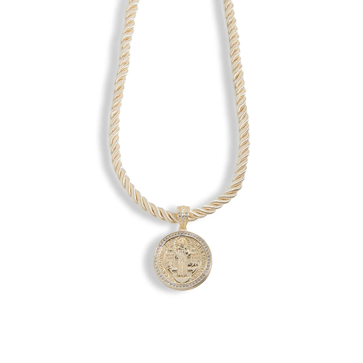 Collar con medalla grande de san Benito cordón torzal