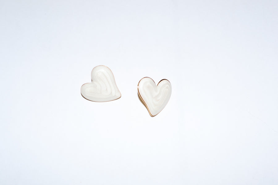 Aretes corazon blanco