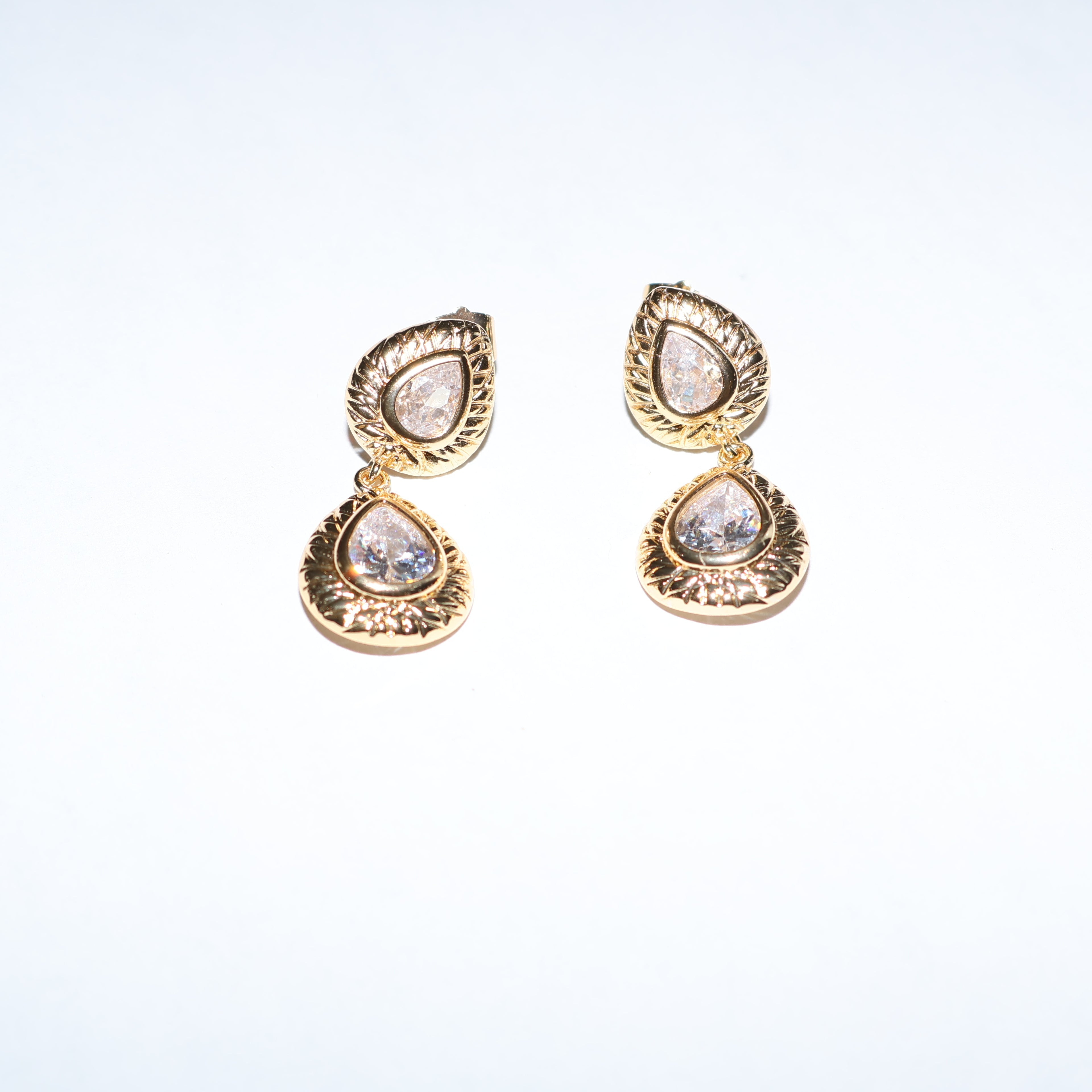 Aretes largos 2 gotas