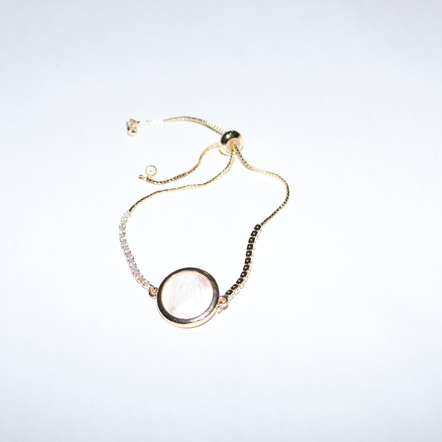 Pulsera tipo tennis con dije de la virgen