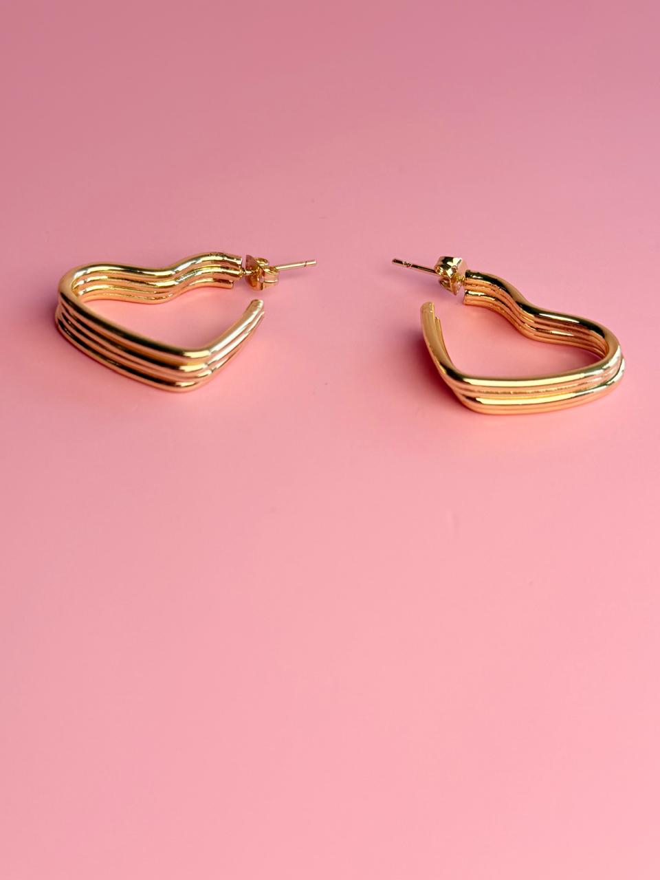 ARETES CORAZON MAXIMALISTA CHAPA DE ORO 18K