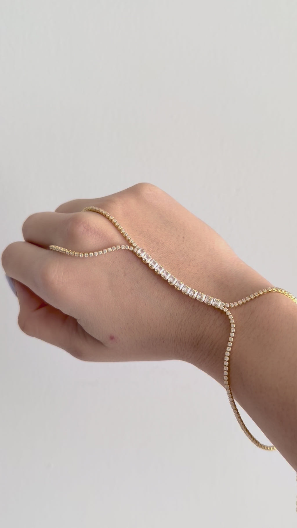 pulsera tipo tennis con anillo, tipo handchain